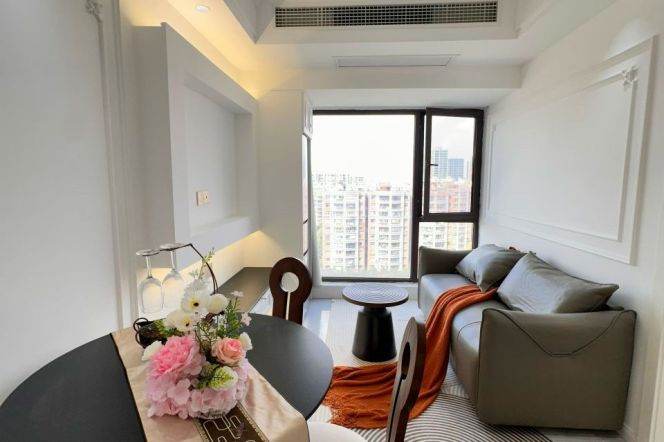 3 Bedrooms near Line 15 East Wuwei Rd station