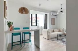 Bright 1br apt@ wuning rd