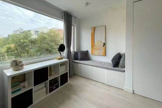 Cozy&Bright 1Br @IAPM &L1/10/12 Shanxi rd station