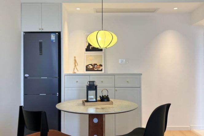 Newly Renovated Elevator 1Br/2Lr/1Bt@L2/15 Loushanguan Rd&Weining Rd Station 