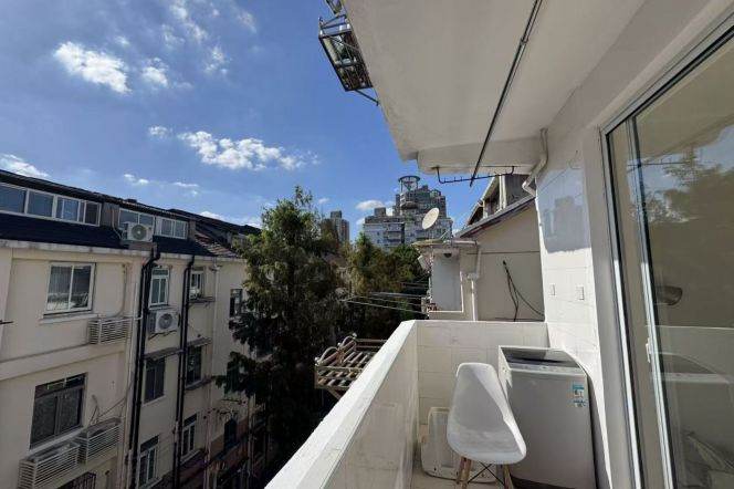 2brs2lrs1bath/one big balcony/nice view/Xinhua rd