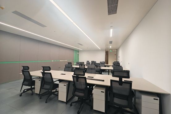 198sqm furnished office nr ChangPing Rd