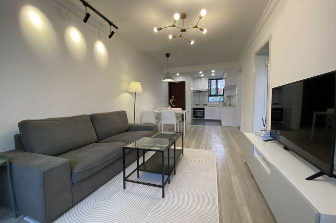 Cozy 2br elevator apt @Jiaotong University  L10&11