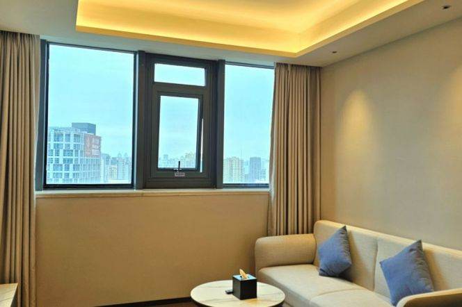 1br service apt with Spacious room in Jing'an District Near Zhongxing Rd(Line 8)