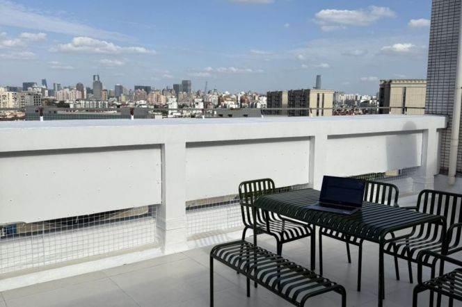 modern 4brs with terrace floor heating modern furniture near The Zoo only 26.5K 