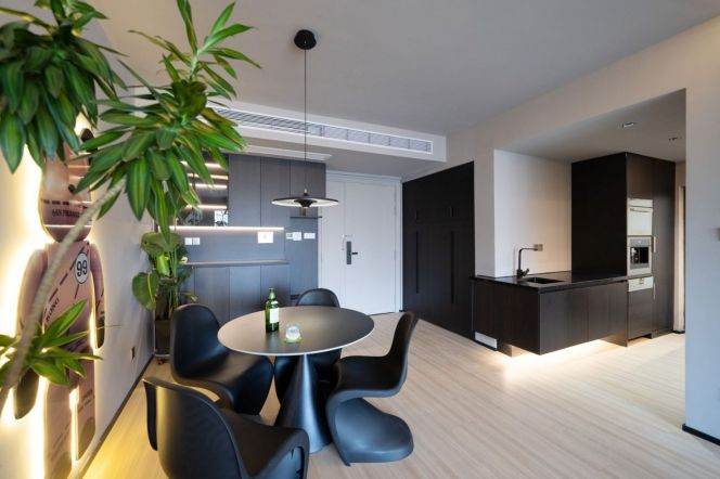 Bright 1BR w/ Balcony nr XinTianDi