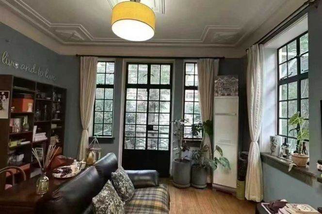 Spacious vintage 1-bedroom Apt/W Nanjing Rd CBD/Culture Heritage Architecture