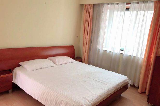 High-rise 3br/2bt Flat with open Balcony beside JTU