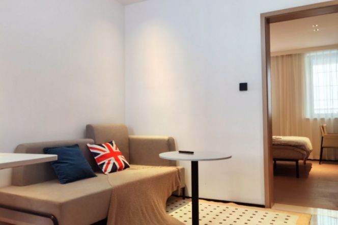 Character/Valuable Historical Apt on Xinle/Xiangyang Rd 11.5K 