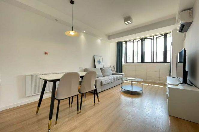 Full furnished 1br/2living & oven @Zs Park & Line 2/3/4