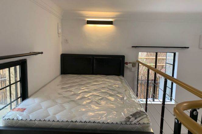 1Loft in Xu'hui near line 1/10/12 S.Shan'xi Rd and IAPM can long and short term lease