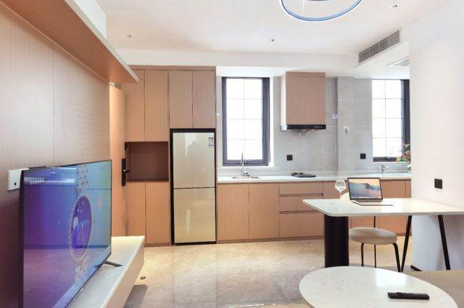 Character/Valuable Historical Apt on Xinle/Xiangyang Rd 11.5K 