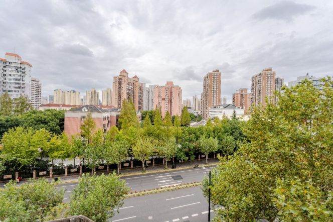 Elegant Huashan Garden 2BR with View,Wallheating,Oven 14K 