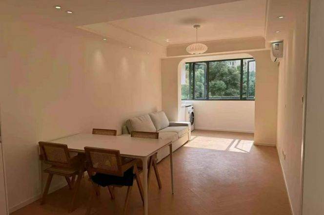 Cozy 1br near Line 1/9/10/11 Jiaotong University/Xujiahui St.