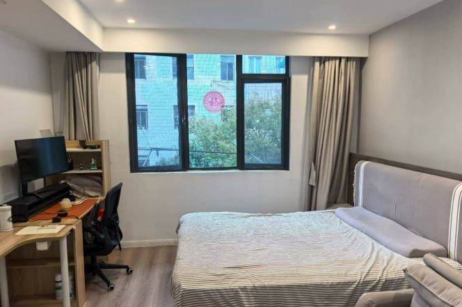 Spacious 1Br/1Lr/1Bt apt nr People's square,M1/2/8