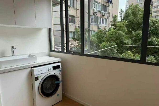 Cozy 1br near Line 1/9/10/11 Jiaotong University/Xujiahui St.