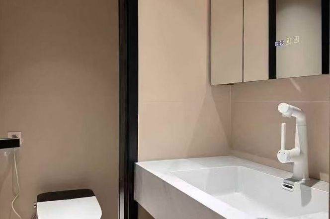 Xinzha Road Metro Station on Line 1, zero distance, floor-to-ceiling Windows