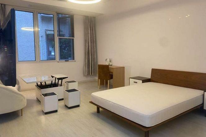 1Studio near line 1/10/12 S.Shan'xi Rd can long and short term lease