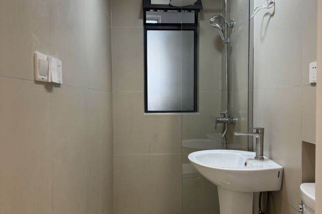 Modern 1BR Apt Nr Jiaotong Univer. Metro/Bright +South / 9.9K