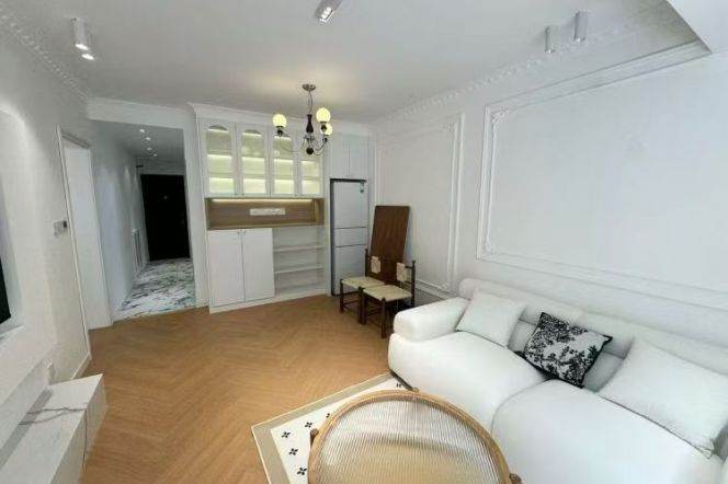 Zhongshan park 1BR apartment with garden