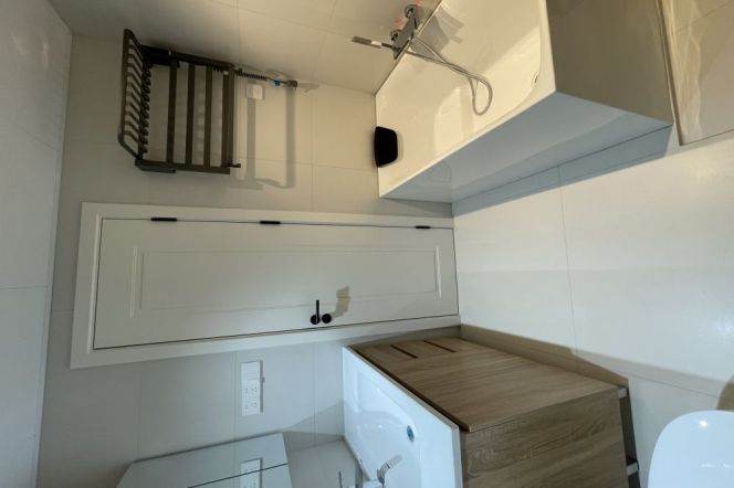 Brand new decoration 4brs with floor heating in Zhong Shan park