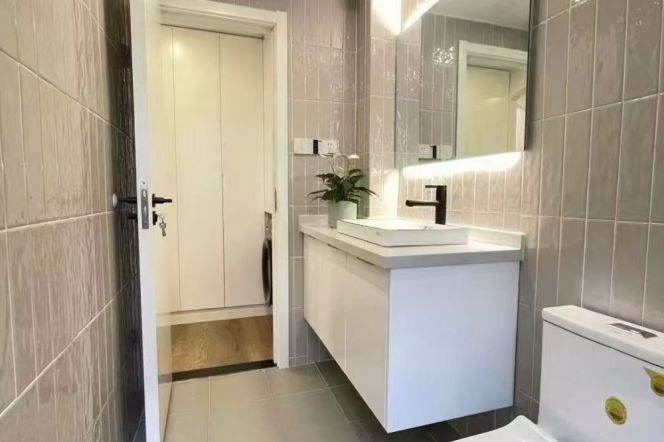 Jiaotong University 1BR apartment