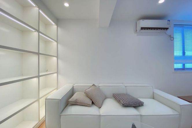 Furnished 1br w/ balcony-Zhongshan Park