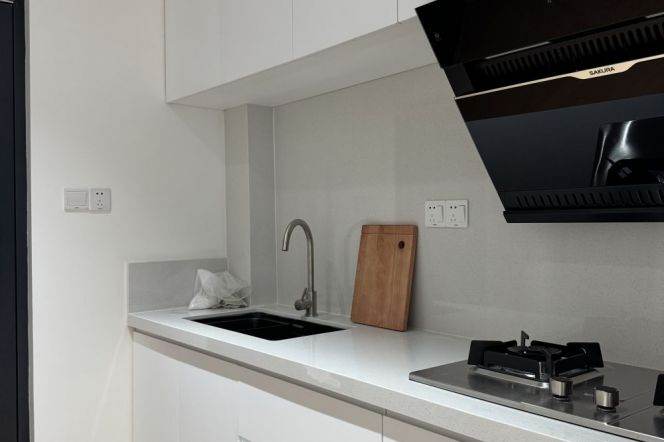 Modern 1BR Apt Nr Jiaotong Univer. Metro/Bright +South / 9.9K