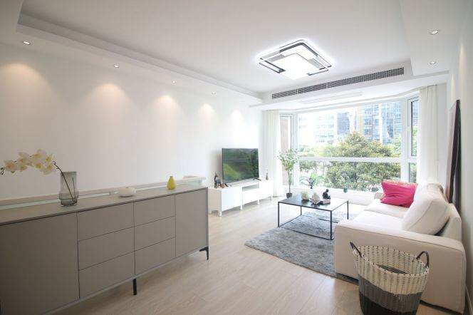 Morden 3brs with floor heating with  IAPM shopping mall 