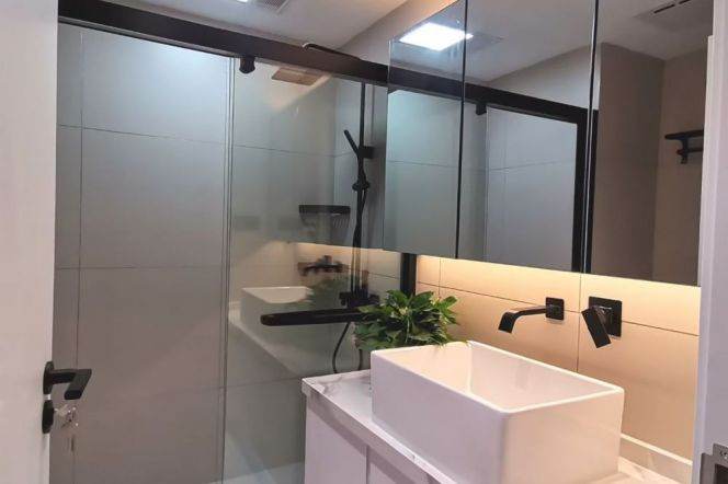 130 sqm 2 br+2 bath high rise &floor heating/Changshou rd 14.8K