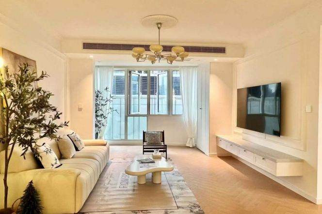 Newly Renovated Elevator 2Br/2Lr/1Bt Close to L3/4/10 Hongqiao Rd Station 