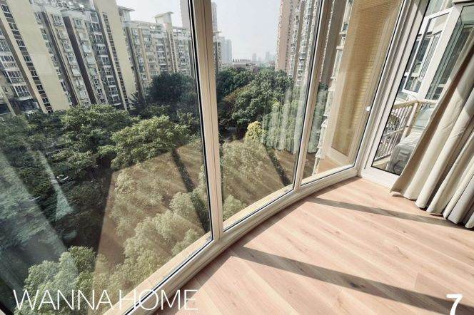 Garden Compound/Gubei Area/Fantastic View/Elevator/Huge Livingroom/Bathtub/Large Storages/Cozy3br2bt