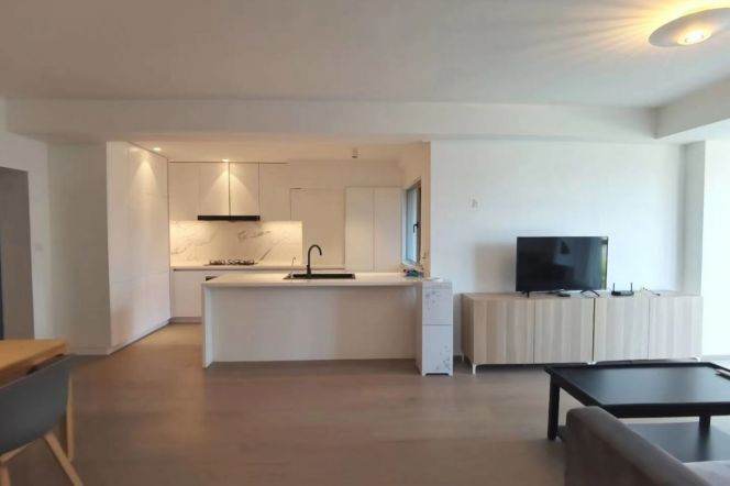 Palace Court 2BD W. Heating 