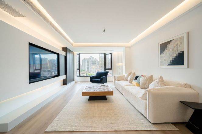 Morden 160sqm 3brs2baths in huangpu area