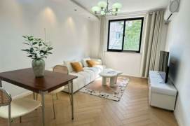 Nice decoration 1br/2living & facing south @Zs Park & Line 2/3/4