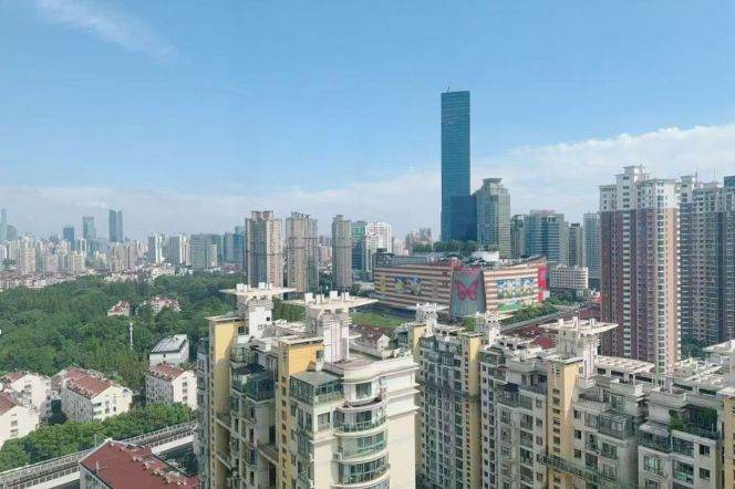 Lovely 2bedrooms elevator Apt +floor heating +central AC@L2/4Zhongshan Park