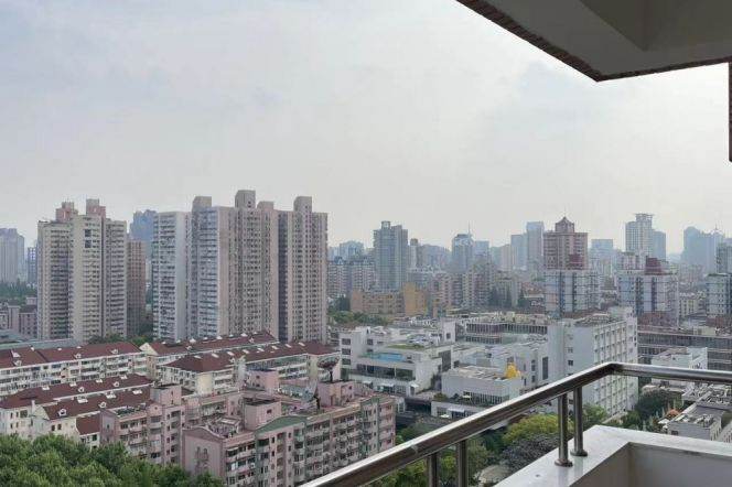 Really Bright&Spacious&Modern 2Bdrs 1Bath+L10/11 Jiaotong Uni.+Open Balcony+Awesome View