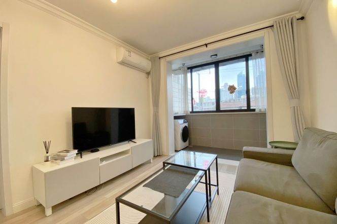 Elevator 2br Apt close to JTU