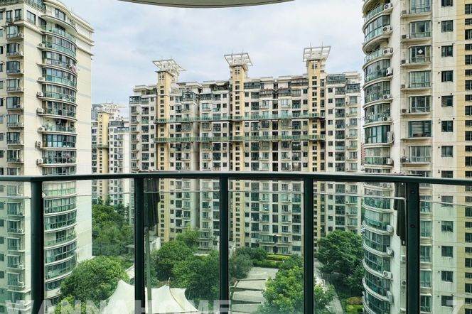 Garden Compound/Zhongshan Park/Suzhou Creek View/Open Balcony/Bathtub/Large Storages/Cozy3br2bt