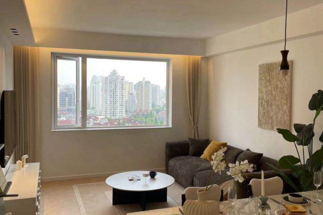 Really Bright&Spacious&Modern 2Bdrs 1Bath+L10/11 Jiaotong Uni.+Open Balcony+Awesome View