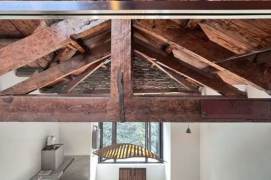 nicely renovated 1+1br lane house