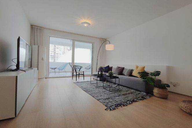 Well decorated 3Br w. Balcony &Heating