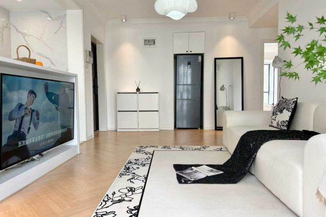 2 brs near L7/L13 changshou rd station+elevator