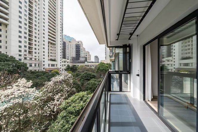 Beautiful  big 3Br Xintiandi,floor heating,modern