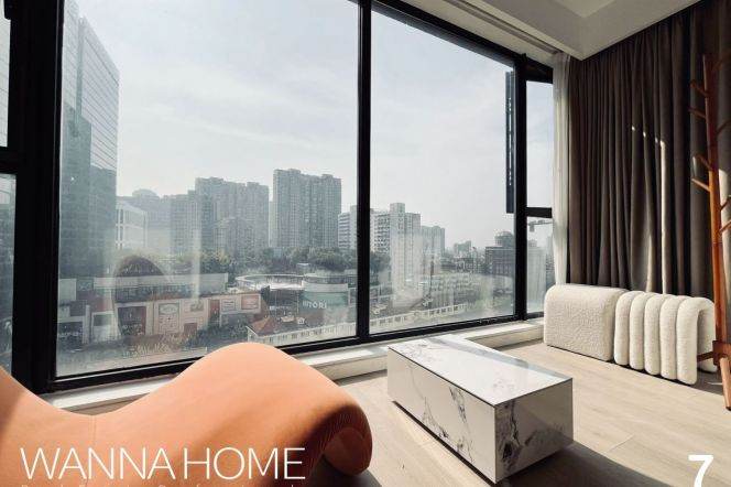 Luxury Building/Tianshan+Gubei/Fantastic View/Parking/Bathtub/Huge Walk-in Closet/Cozy1+1br