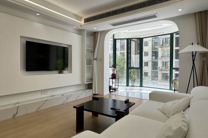 Greeny 2BR Apt + Balcony | French windows | Zhongshan Park Mt L2/3/4 
