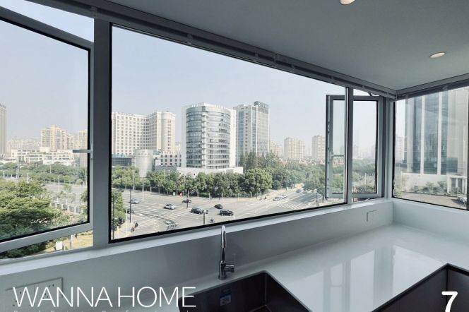 Garden Compound/Gubei Area/Fantastic View/Elevator/Huge Livingroom/Bathtub/Large Storages/Cozy3br2bt