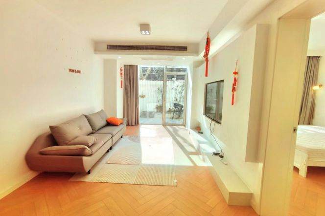 Brand new 1Br  / Hongqiao Rd  Sta  M3/4/10/ 1F /65sqm /8.2K