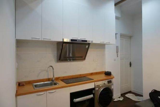 South Shanxi rd 1BR apartment