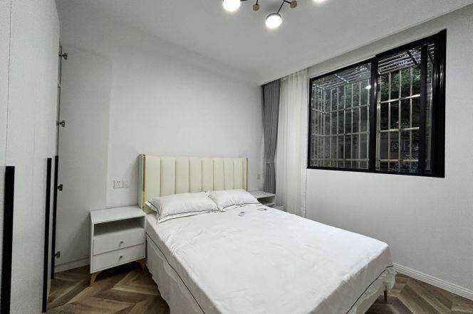 0 step Zhongshan Park Metro L2/3/4 | Sunny & Spacious 1Br 60Sqm | 6.9K